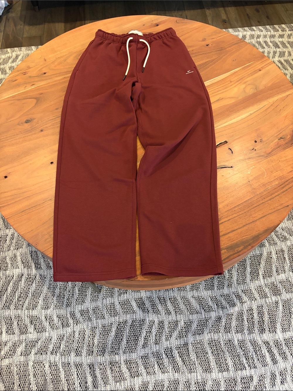 🎯 New men’s loose fit Nike thermal fit